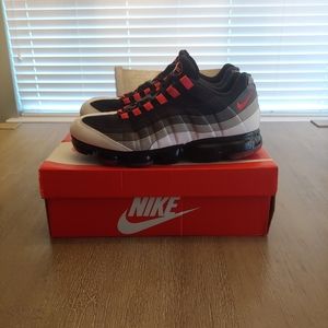 Air Vapormax 95' Size 10.5